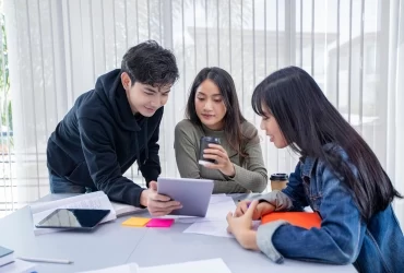 Tìm những lớp học tiếng Anh miễn phí ở đâu?
